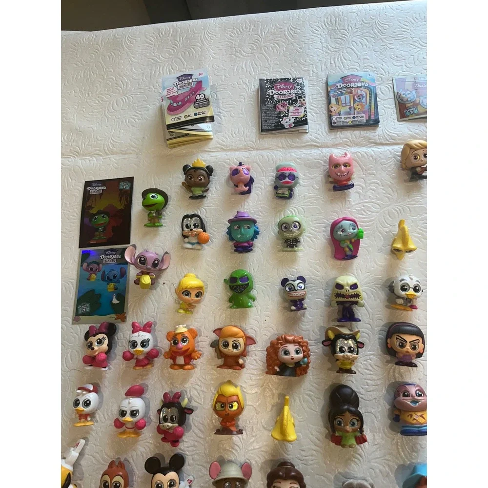 131 Disney Doorables Lot Rare Ultra Rare Flocked Glow Scented Special + Cards